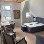 Gutshaus Mit Pool Und Minigolf-anlage * Kletzin