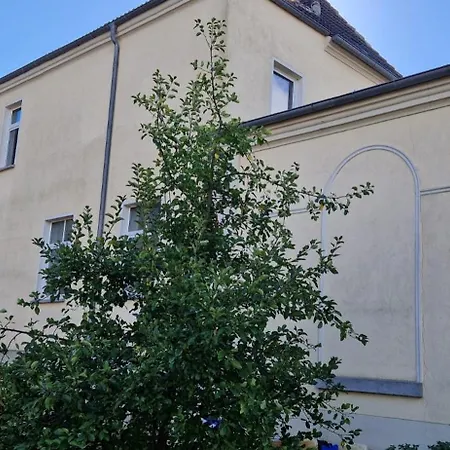 Prázdninový dům Gutshaus Kletzin Mit Pool Und Minigolf-anlage